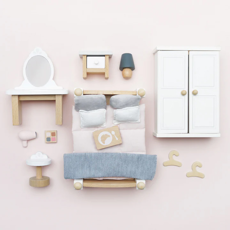 Wooden Mini Dollhouse Bedroom Furniture Set with Accessories