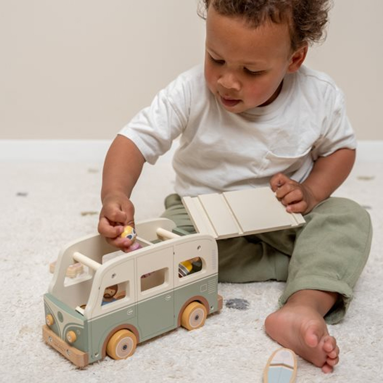 Wooden Retro Camper Van Toy with Mini Figures